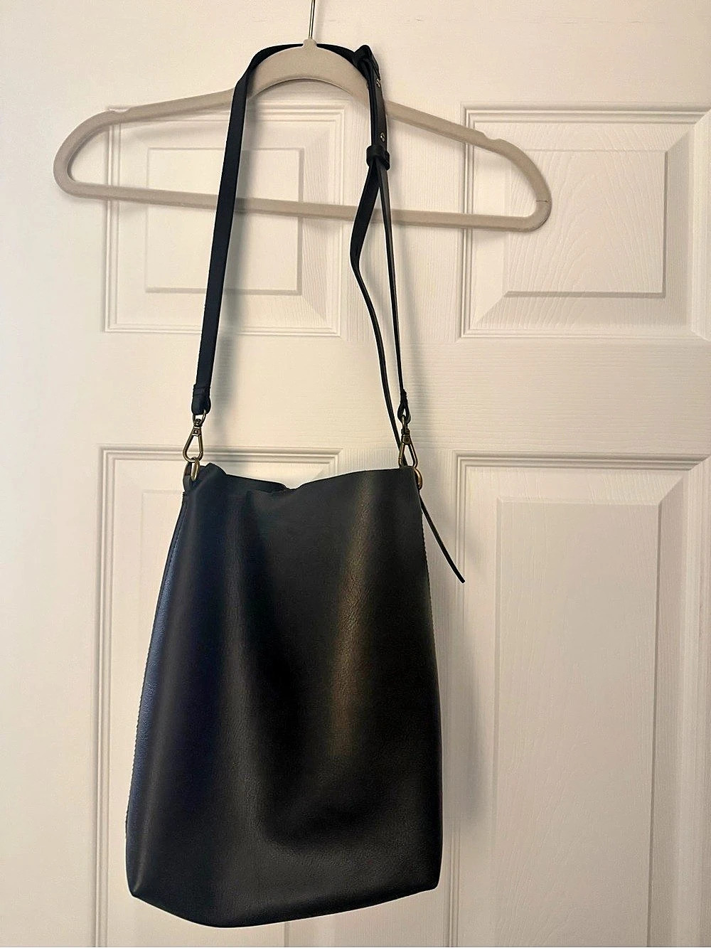 Madewell The Transport Bucket Bag Black Shoulder Bag